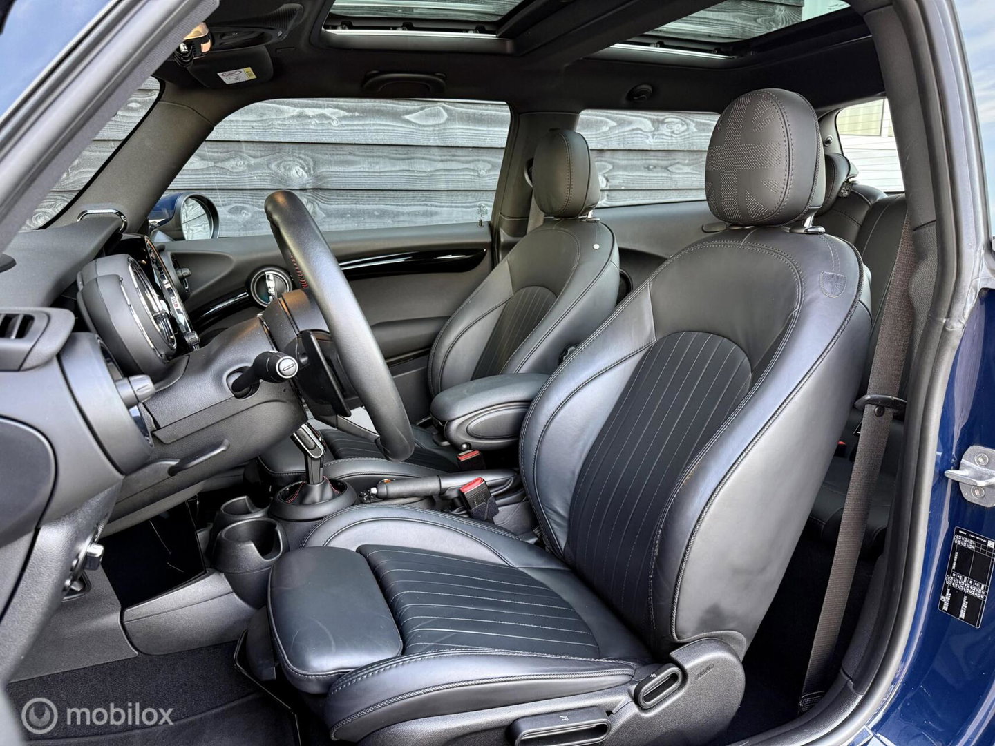 MINI 3-Deurs 2.0 John Cooper Works Chili | Pano | Leder | HUD | 231 PK