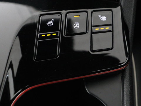 Kia Sportage 1.6 T-GDi Hybrid GT-Line | Panoramadak | Trekhaak | Leder/Alcantara | Stoel & stuurverwarming | Adaptive cruise | Matrix LED | Camera | Carplay | Keyless | Achterbankverwarming