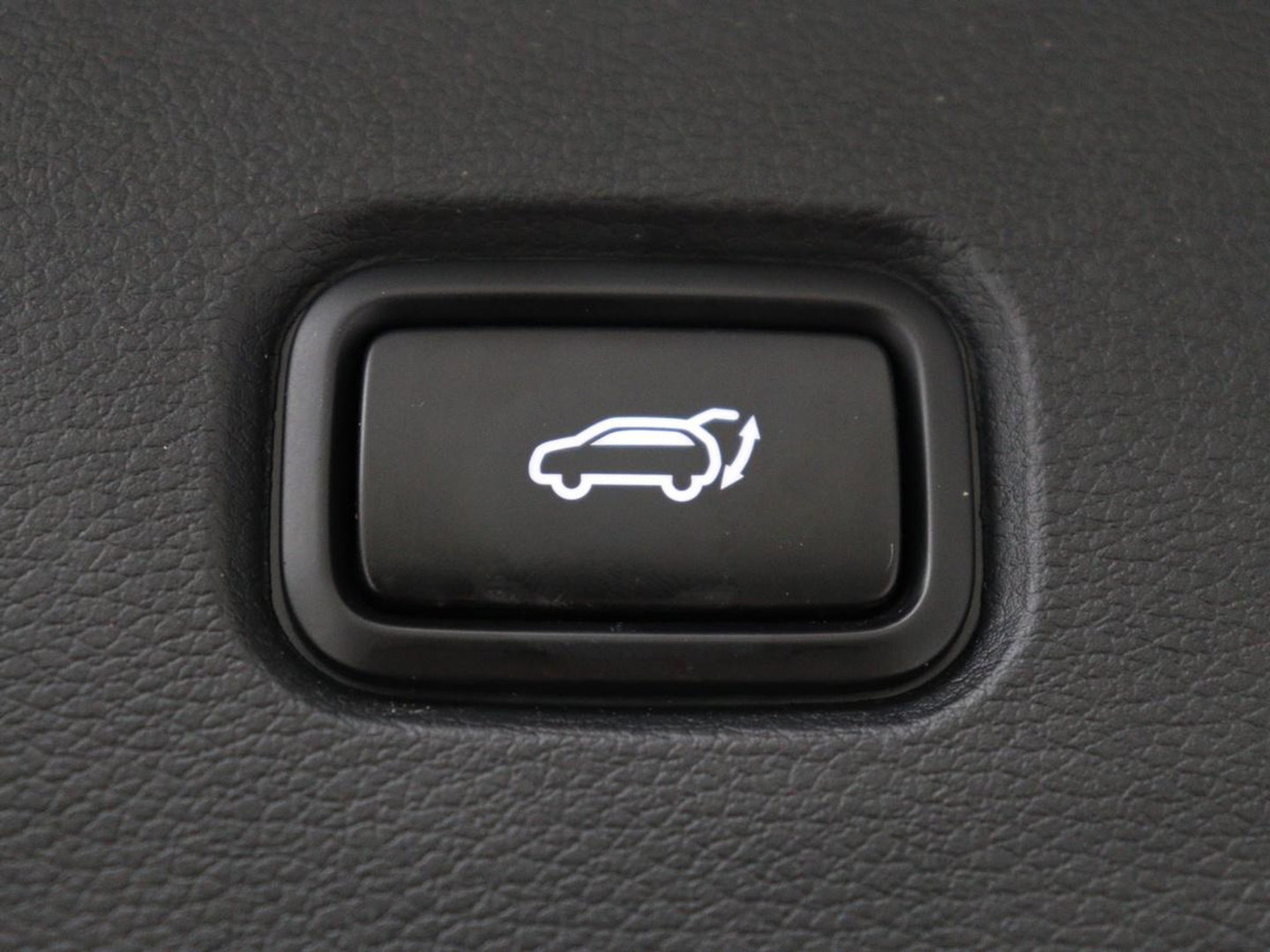 Kia Sportage 1.6 T-GDi Hybrid GT-Line | Panoramadak | Trekhaak | Leder/Alcantara | Stoel & stuurverwarming | Adaptive cruise | Matrix LED | Camera | Carplay | Keyless | Achterbankverwarming