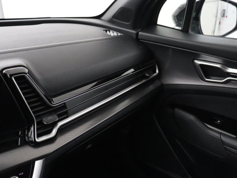 Kia Sportage 1.6 T-GDi Hybrid GT-Line | Panoramadak | Trekhaak | Leder/Alcantara | Stoel & stuurverwarming | Adaptive cruise | Matrix LED | Camera | Carplay | Keyless | Achterbankverwarming
