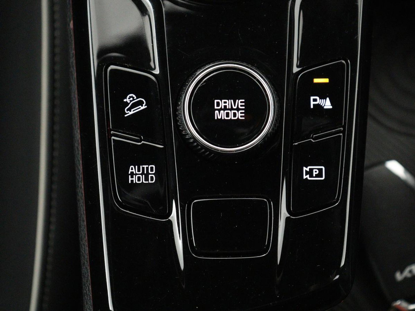 Kia Sportage 1.6 T-GDi Hybrid GT-Line | Panoramadak | Trekhaak | Leder/Alcantara | Stoel & stuurverwarming | Adaptive cruise | Matrix LED | Camera | Carplay | Keyless | Achterbankverwarming