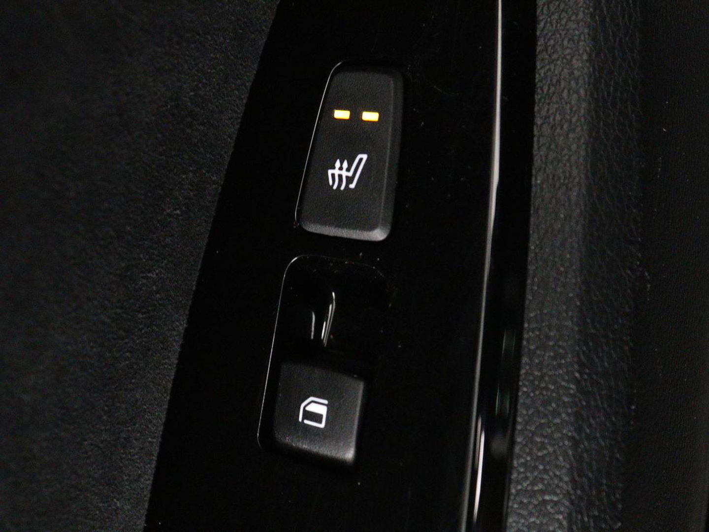 Kia Sportage 1.6 T-GDi Hybrid GT-Line | Panoramadak | Trekhaak | Leder/Alcantara | Stoel & stuurverwarming | Adaptive cruise | Matrix LED | Camera | Carplay | Keyless | Achterbankverwarming