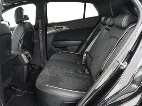 Kia Sportage 1.6 T-GDi Hybrid GT-Line | Panoramadak | Trekhaak | Leder/Alcantara | Stoel & stuurverwarming | Adaptive cruise | Matrix LED | Camera | Carplay | Keyless | Achterbankverwarming