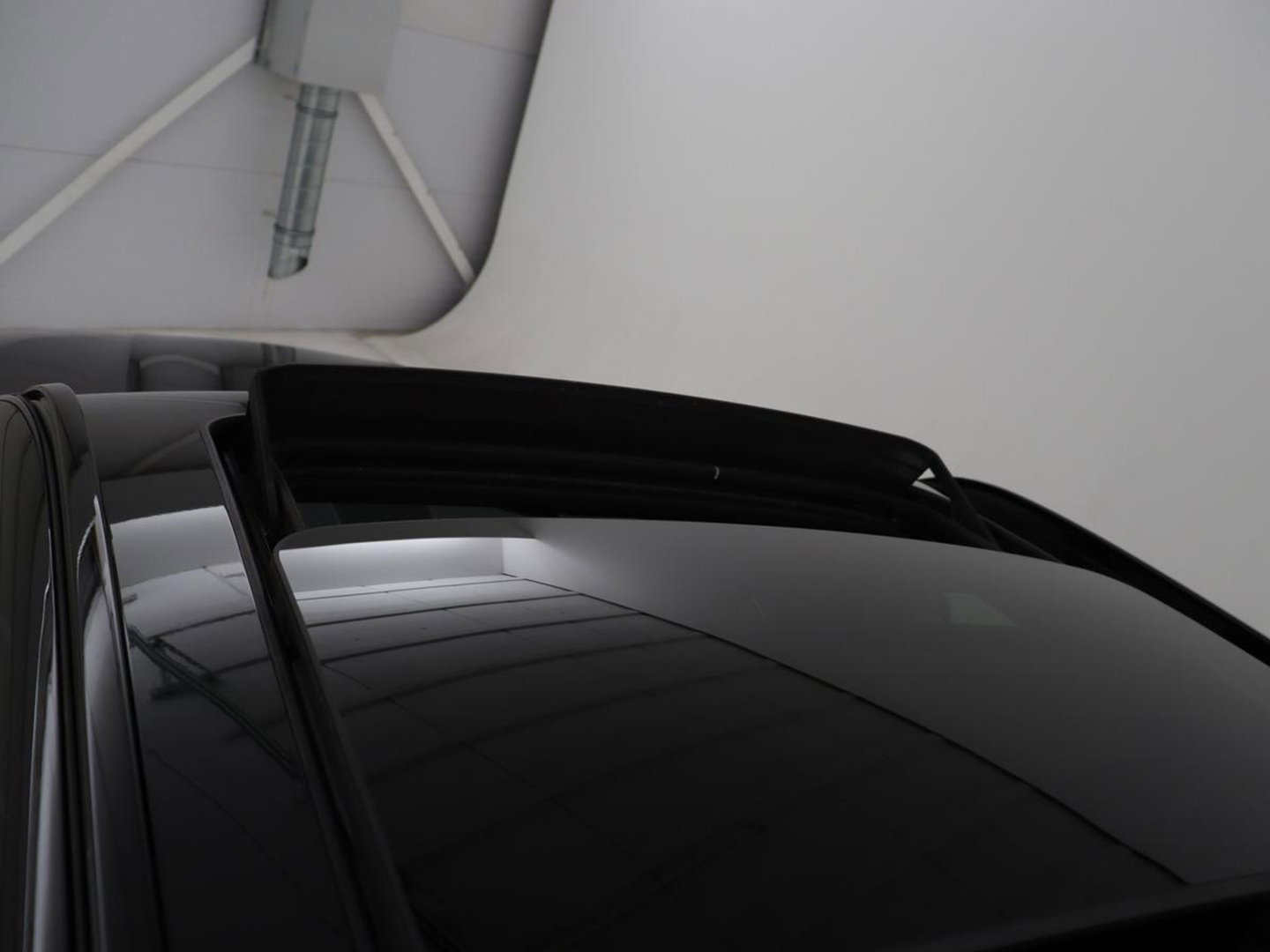 BMW X3 M Competition | Panoramadak | Head-Up | 360 Camera | Adaptive cruise | Leder | Achterbankverwarming | Carplay | Trekhaak | Sfeerverlichting | Harman/Kardon | Navigatie | Keyless | M Sportstoelen | 21'' velgen | Adaptief LED