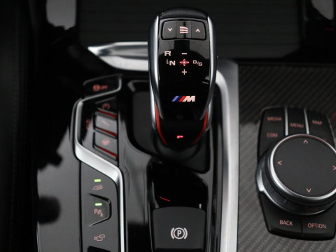 BMW X3 M Competition | Panoramadak | Head-Up | 360 Camera | Adaptive cruise | Leder | Achterbankverwarming | Carplay | Trekhaak | Sfeerverlichting | Harman/Kardon | Navigatie | Keyless | M Sportstoelen | 21'' velgen | Adaptief LED