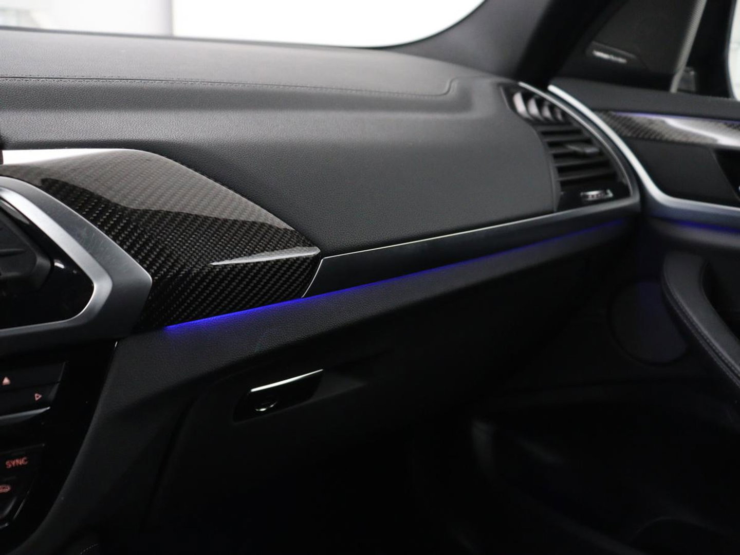 BMW X3 M Competition | Panoramadak | Head-Up | 360 Camera | Adaptive cruise | Leder | Achterbankverwarming | Carplay | Trekhaak | Sfeerverlichting | Harman/Kardon | Navigatie | Keyless | M Sportstoelen | 21'' velgen | Adaptief LED