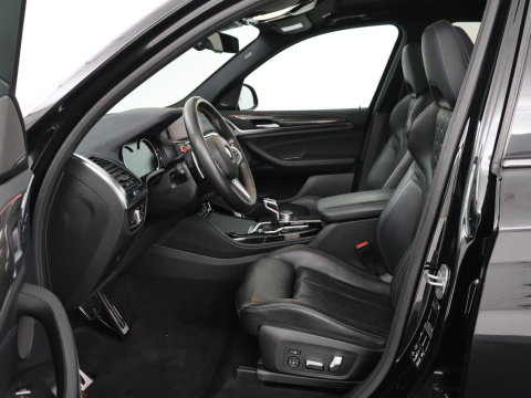 BMW X3 M Competition | Panoramadak | Head-Up | 360 Camera | Adaptive cruise | Leder | Achterbankverwarming | Carplay | Trekhaak | Sfeerverlichting | Harman/Kardon | Navigatie | Keyless | M Sportstoelen | 21'' velgen | Adaptief LED