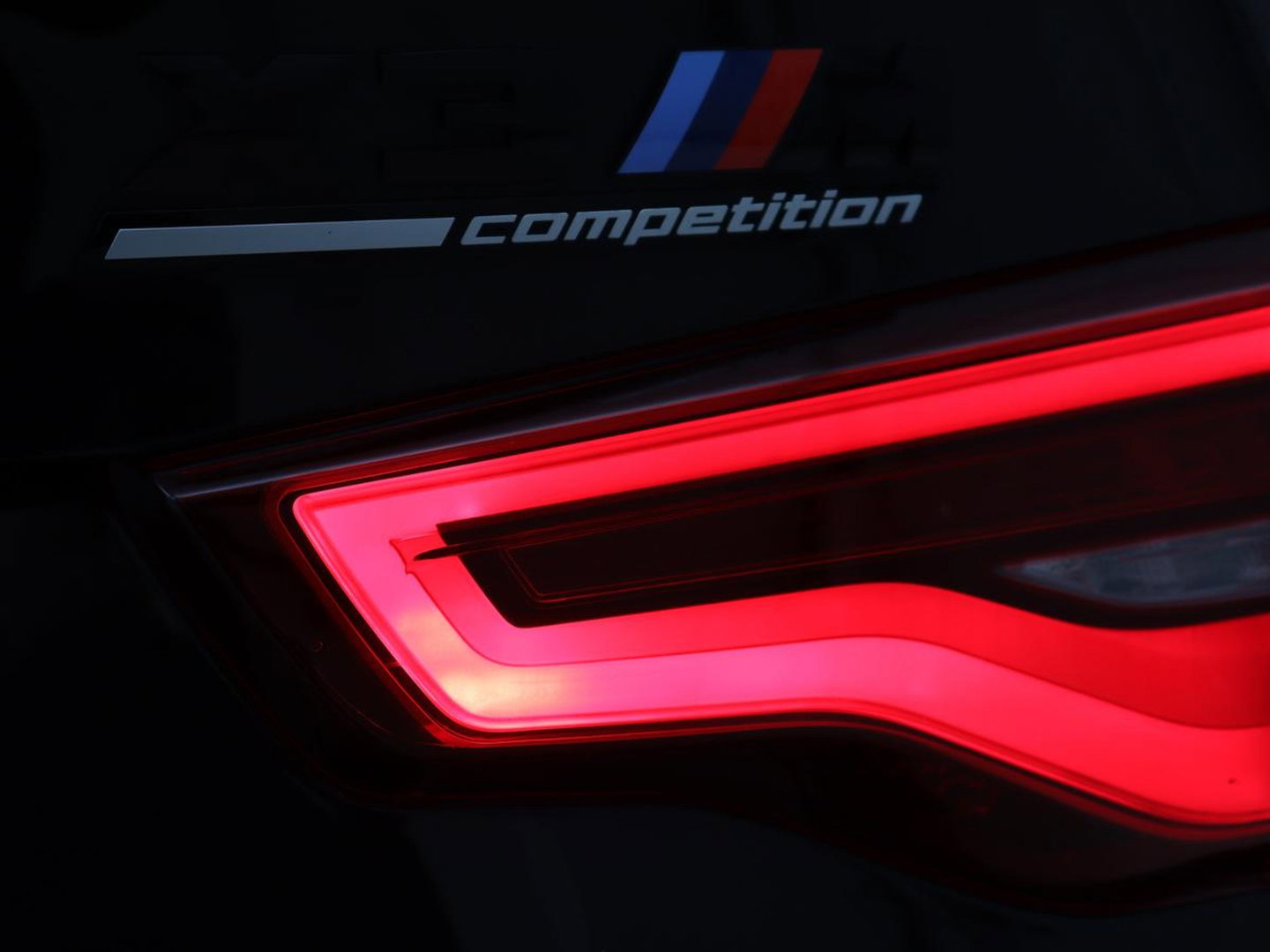 BMW X3 M Competition | Panoramadak | Head-Up | 360 Camera | Adaptive cruise | Leder | Achterbankverwarming | Carplay | Trekhaak | Sfeerverlichting | Harman/Kardon | Navigatie | Keyless | M Sportstoelen | 21'' velgen | Adaptief LED