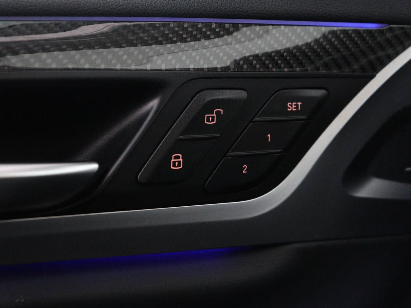 BMW X3 M Competition | Panoramadak | Head-Up | 360 Camera | Adaptive cruise | Leder | Achterbankverwarming | Carplay | Trekhaak | Sfeerverlichting | Harman/Kardon | Navigatie | Keyless | M Sportstoelen | 21'' velgen | Adaptief LED