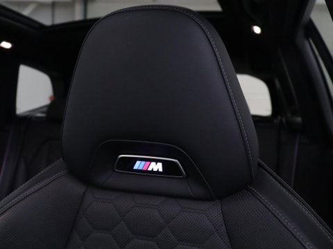 BMW X3 M Competition | Panoramadak | Head-Up | 360 Camera | Adaptive cruise | Leder | Achterbankverwarming | Carplay | Trekhaak | Sfeerverlichting | Harman/Kardon | Navigatie | Keyless | M Sportstoelen | 21'' velgen | Adaptief LED
