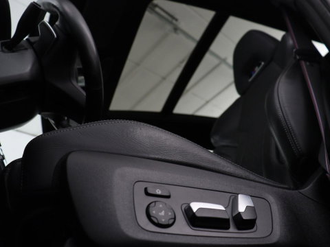 BMW X3 M Competition | Panoramadak | Head-Up | 360 Camera | Adaptive cruise | Leder | Achterbankverwarming | Carplay | Trekhaak | Sfeerverlichting | Harman/Kardon | Navigatie | Keyless | M Sportstoelen | 21'' velgen | Adaptief LED
