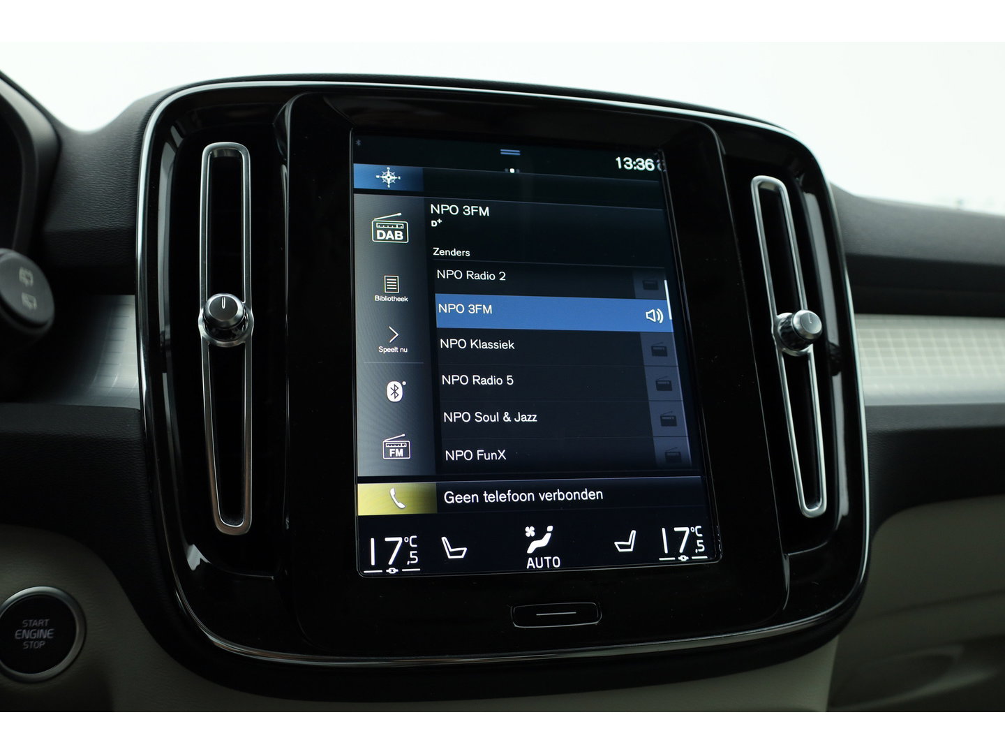 Volvo XC40 1.5 T5 Recharge Inscription | Leder | Pilot Assist | Camera | Stoel- Stuurverw. | Harman Kardon | Apple CarPlay