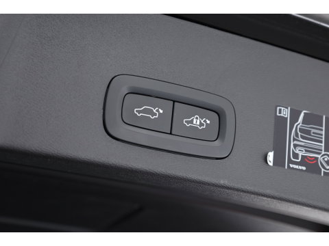 Volvo XC40 1.5 T5 Recharge Inscription | Leder | Pilot Assist | Camera | Stoel- Stuurverw. | Harman Kardon | Apple CarPlay