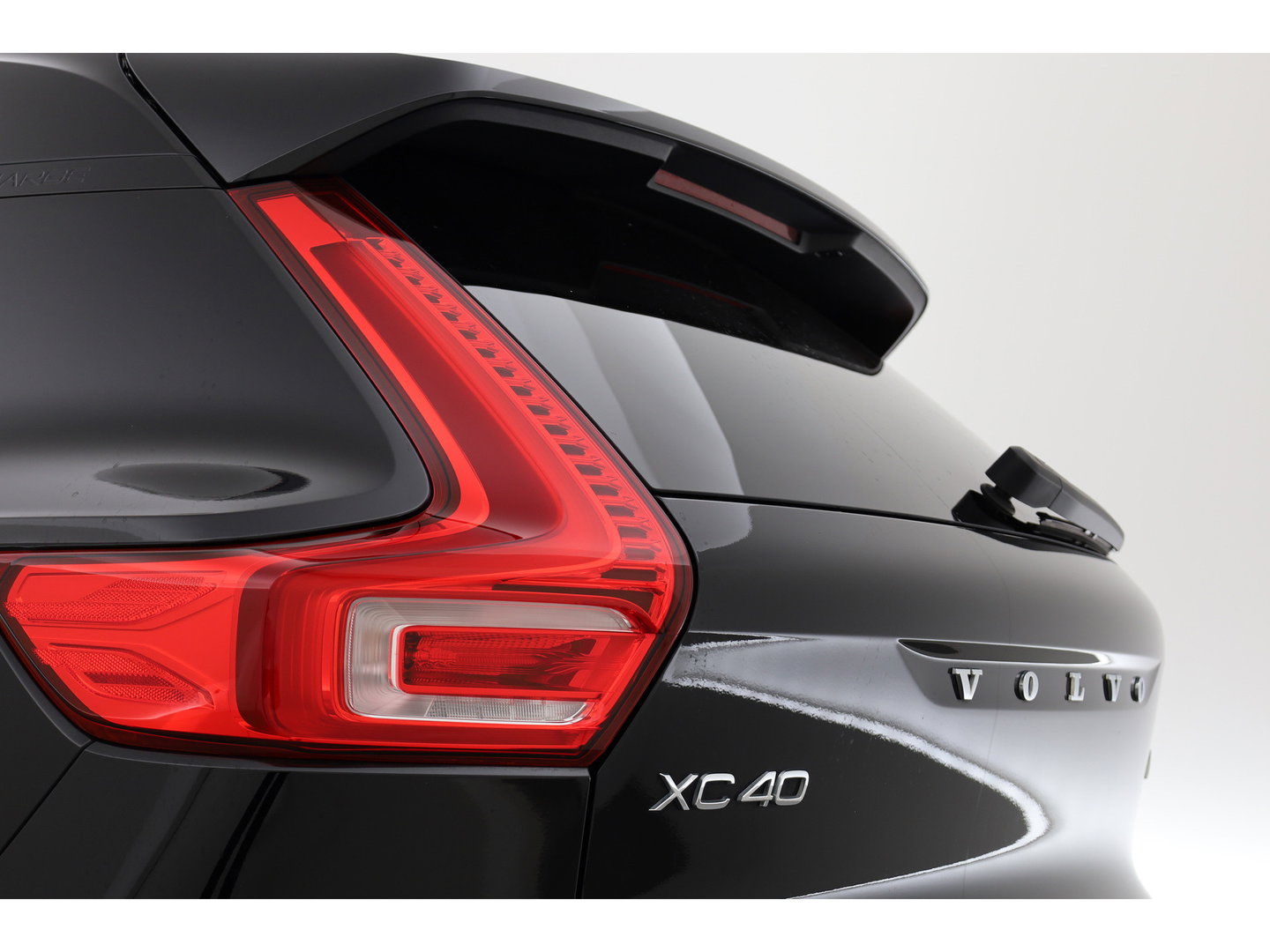 Volvo XC40 1.5 T5 Recharge Inscription | Leder | Pilot Assist | Camera | Stoel- Stuurverw. | Harman Kardon | Apple CarPlay