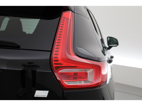 Volvo XC40 1.5 T5 Recharge Inscription | Leder | Pilot Assist | Camera | Stoel- Stuurverw. | Harman Kardon | Apple CarPlay