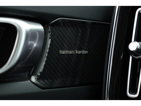 Volvo XC40 1.5 T5 Recharge Inscription | Leder | Pilot Assist | Camera | Stoel- Stuurverw. | Harman Kardon | Apple CarPlay
