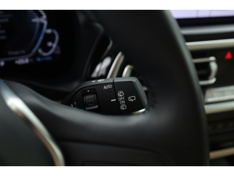BMW X3 xDrive30e | Elek. Trekhaak | Leder | CarPlay + NAV | Camera + PDC | Stoelverw. | Cruise | Dodehoek. |