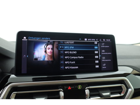BMW X3 xDrive30e | Elek. Trekhaak | Leder | CarPlay + NAV | Camera + PDC | Stoelverw. | Cruise | Dodehoek. |
