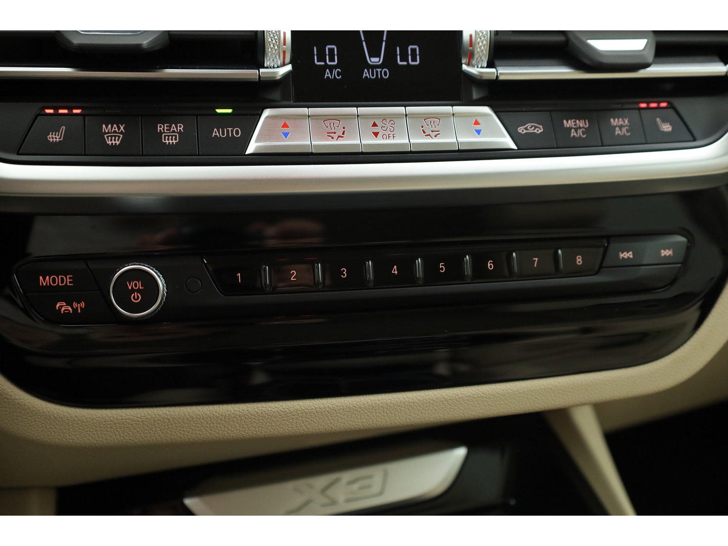 BMW X3 xDrive30e | Elek. Trekhaak | Leder | CarPlay + NAV | Camera + PDC | Stoelverw. | Cruise | Dodehoek. |