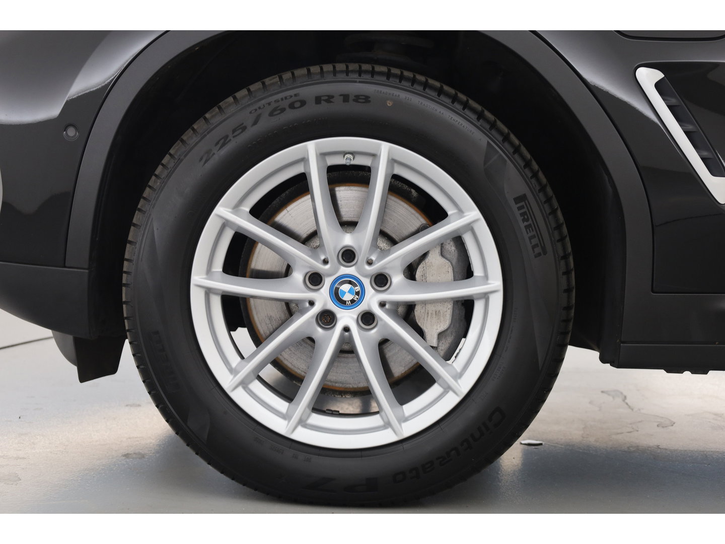 BMW X3 xDrive30e | Elek. Trekhaak | Leder | CarPlay + NAV | Camera + PDC | Stoelverw. | Cruise | Dodehoek. |