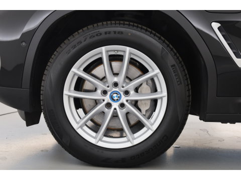 BMW X3 xDrive30e | Elek. Trekhaak | Leder | CarPlay + NAV | Camera + PDC | Stoelverw. | Cruise | Dodehoek. |