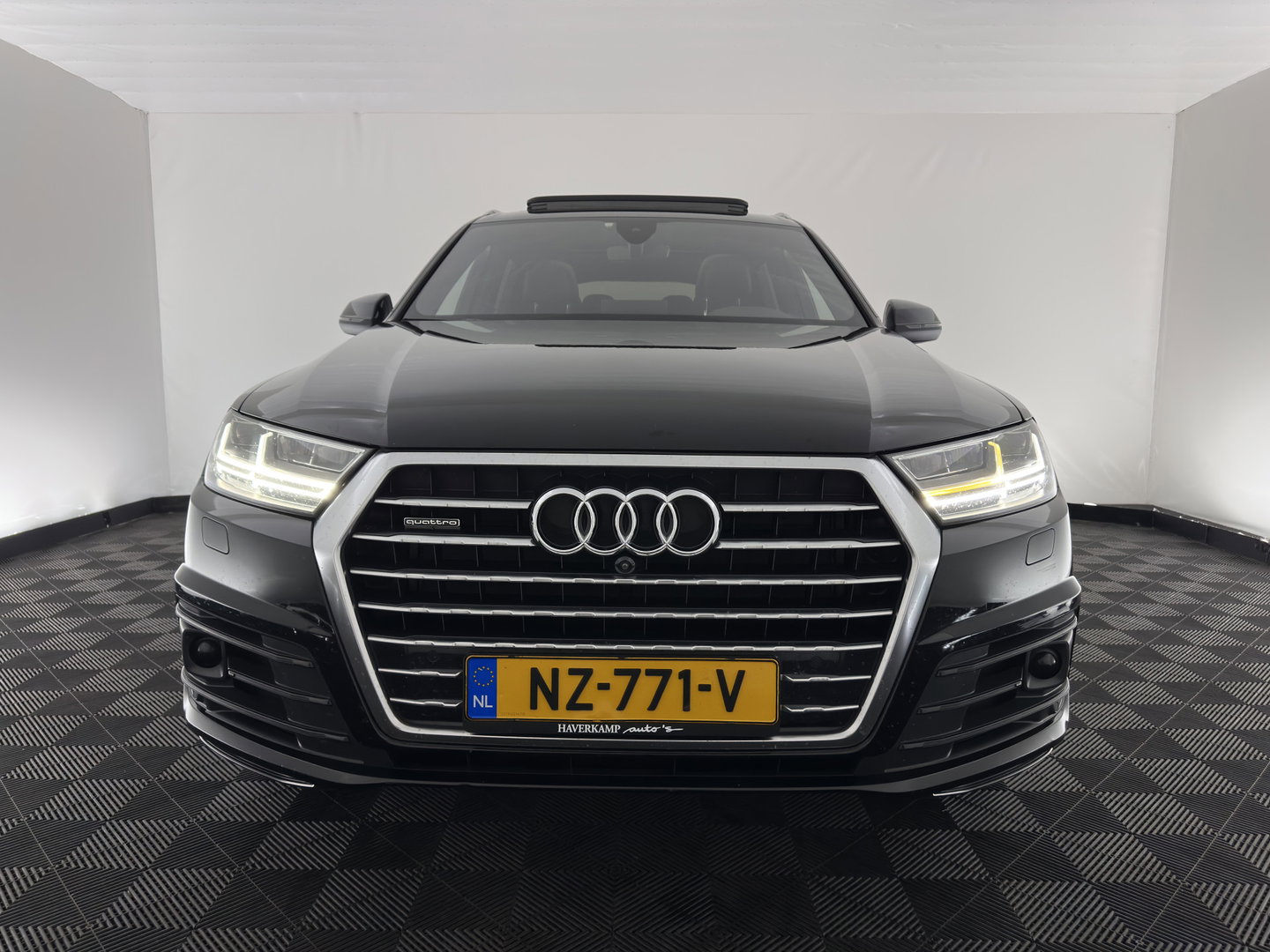 Audi Q7 3.0 TDI ultra quattro Pro Line S [7-Pers.] (INCL.BTW) *PANO | ADAPTIVE-CRUISE | LEATHER | FULL-LED | BLINDSPOT | BOSE | MEMORY-PACK | HEATED-COMFORTSEATS | DIGI-COCKPIT | PRIVACY-GLASS | SHIFTPADDLES | CAMERA | AIR-SUSPENSION | 21''AL