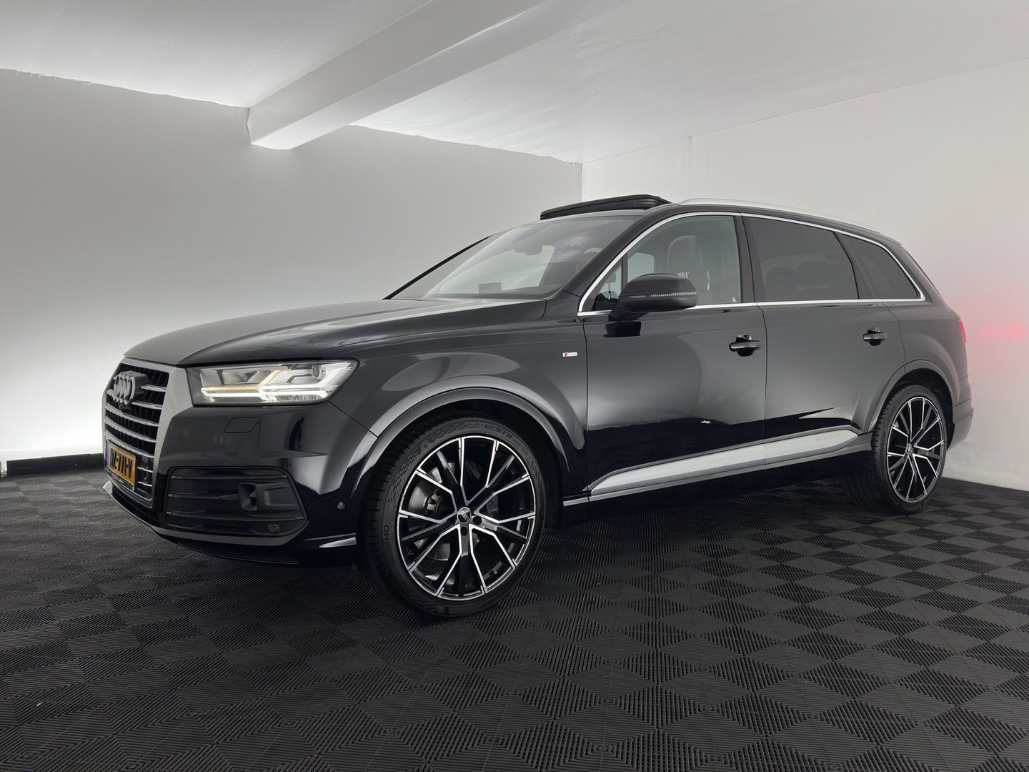 Audi Q7 3.0 TDI ultra quattro Pro Line S [7-Pers.] (INCL.BTW) *PANO | ADAPTIVE-CRUISE | LEATHER | FULL-LED | BLINDSPOT | BOSE | MEMORY-PACK | HEATED-COMFORTSEATS | DIGI-COCKPIT | PRIVACY-GLASS | SHIFTPADDLES | CAMERA | AIR-SUSPENSION | 21''AL