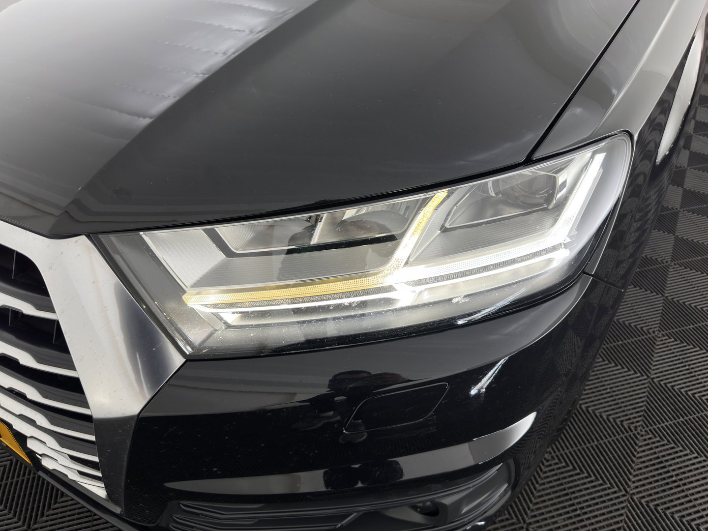 Audi Q7 3.0 TDI ultra quattro Pro Line S [7-Pers.] (INCL.BTW) *PANO | ADAPTIVE-CRUISE | LEATHER | FULL-LED | BLINDSPOT | BOSE | MEMORY-PACK | HEATED-COMFORTSEATS | DIGI-COCKPIT | PRIVACY-GLASS | SHIFTPADDLES | CAMERA | AIR-SUSPENSION | 21''AL