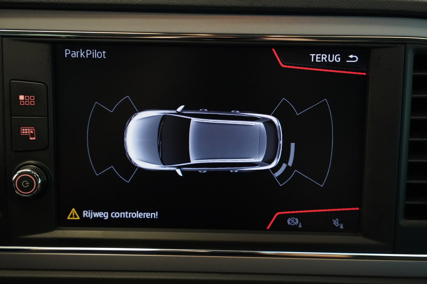 SEAT Leon ST 1.0 EcoTSI Style Business Intense Navigatie CruiseControl Trekhaak!