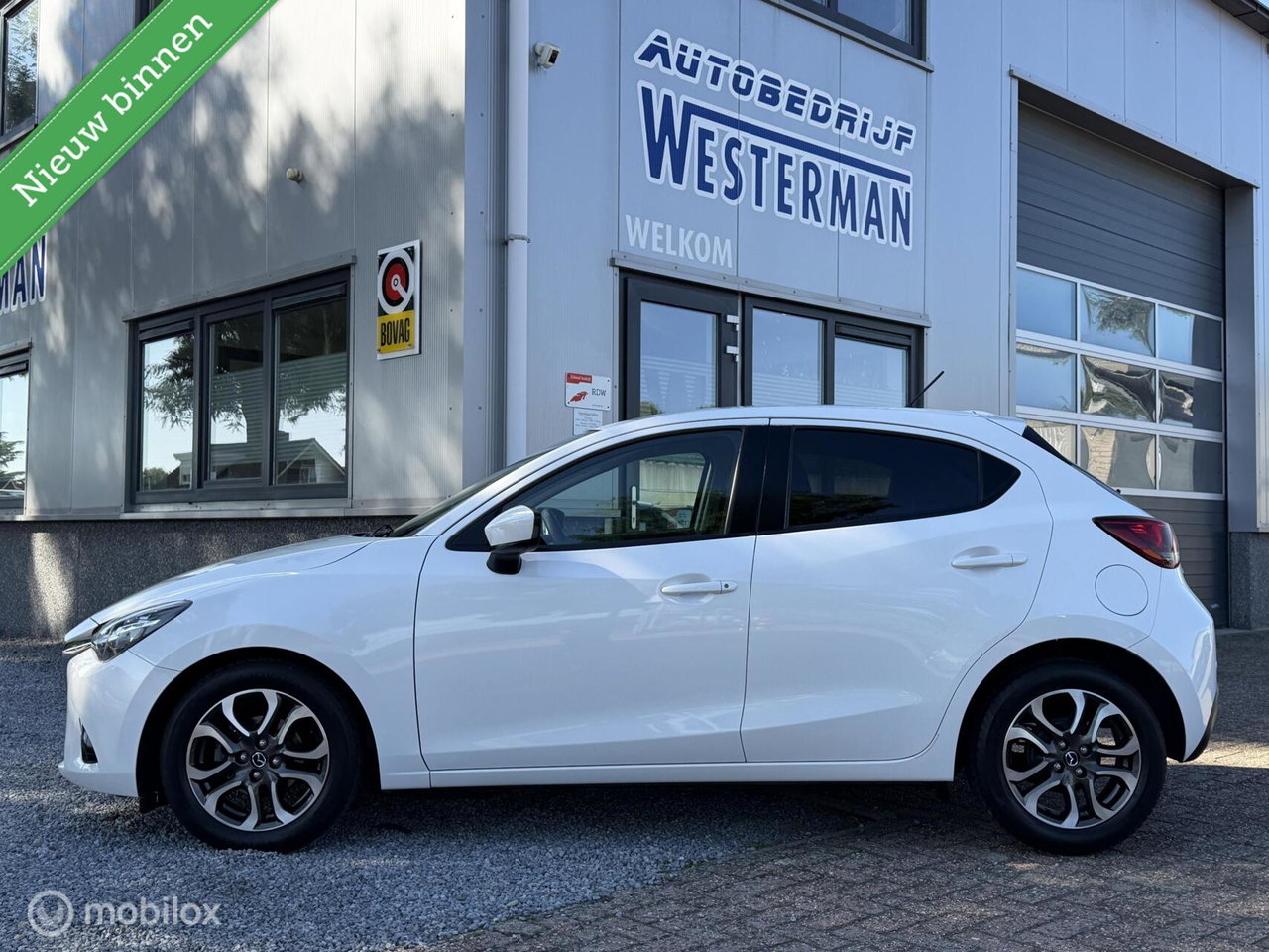 Mazda 2