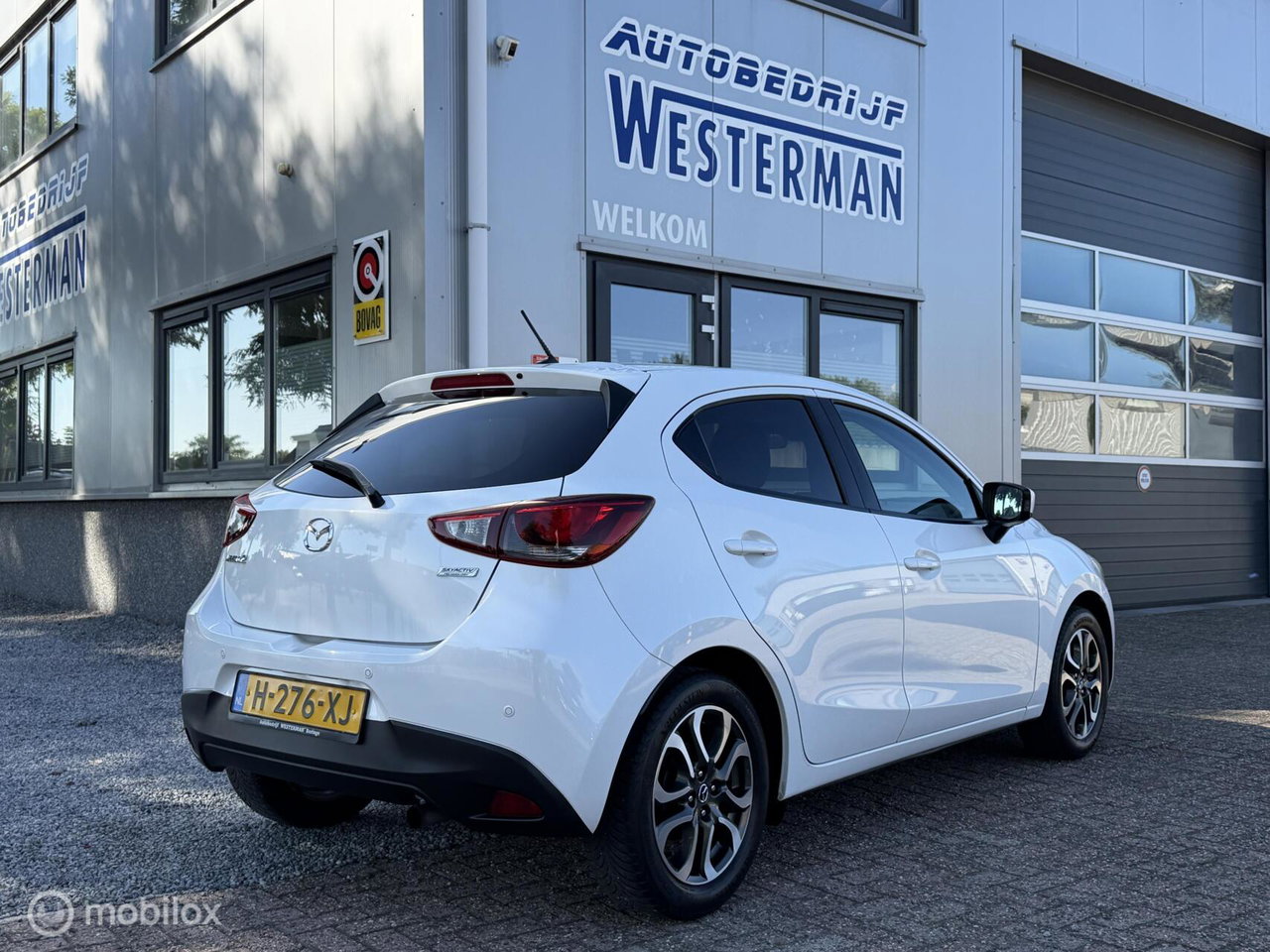Mazda 2
