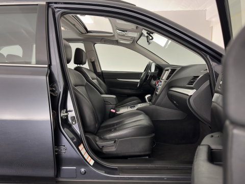 Subaru Outback 2.5i Exclusive Aut. *PANO | LEATHER | XENON | CAMERA | NAVI-FULLMAP | HEATED-COMFORTSEATS | SHIFTPADDLES | PRIVACYGLASS | ECC | PDC | CRUISE | 17''ALU | TOWBAR*