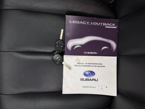 Subaru Outback 2.5i Exclusive Aut. *PANO | LEATHER | XENON | CAMERA | NAVI-FULLMAP | HEATED-COMFORTSEATS | SHIFTPADDLES | PRIVACYGLASS | ECC | PDC | CRUISE | 17''ALU | TOWBAR*