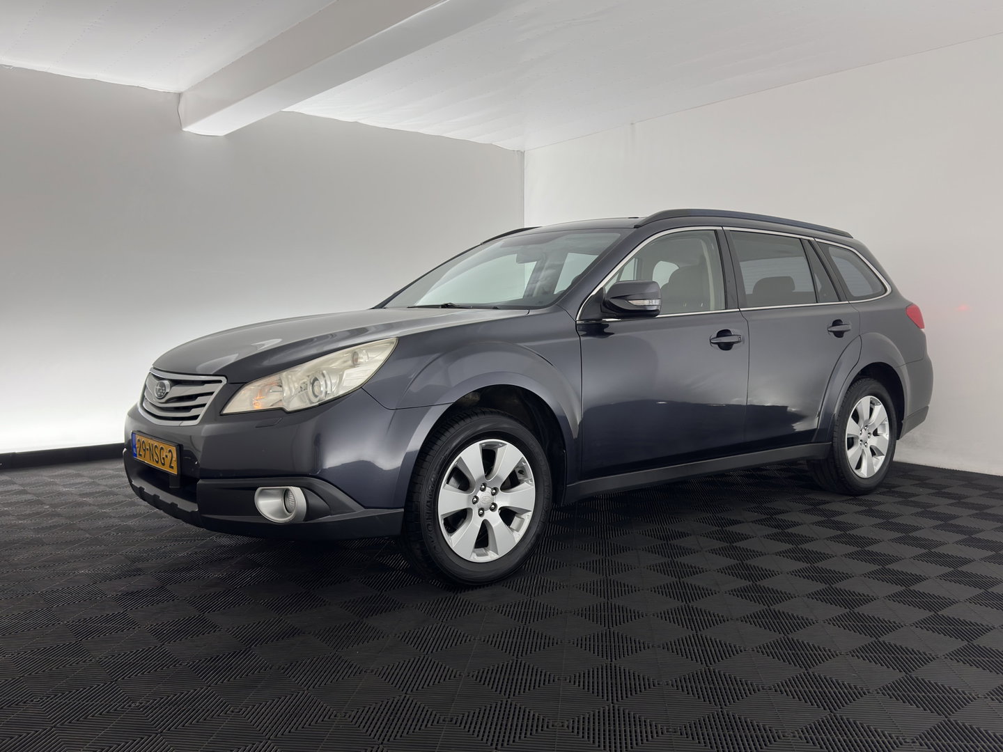 Subaru Outback 2.5i Exclusive Aut. *PANO | LEATHER | XENON | CAMERA | NAVI-FULLMAP | HEATED-COMFORTSEATS | SHIFTPADDLES | PRIVACYGLASS | ECC | PDC | CRUISE | 17''ALU | TOWBAR*