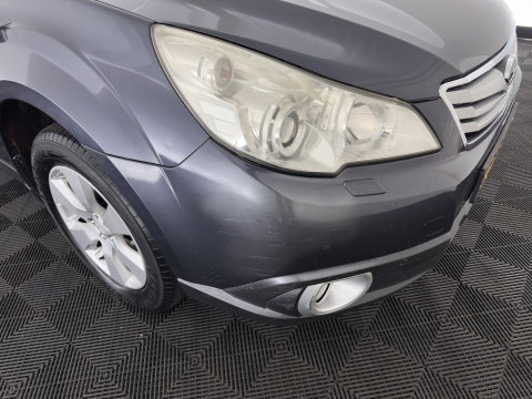 Subaru Outback 2.5i Exclusive Aut. *PANO | LEATHER | XENON | CAMERA | NAVI-FULLMAP | HEATED-COMFORTSEATS | SHIFTPADDLES | PRIVACYGLASS | ECC | PDC | CRUISE | 17''ALU | TOWBAR*