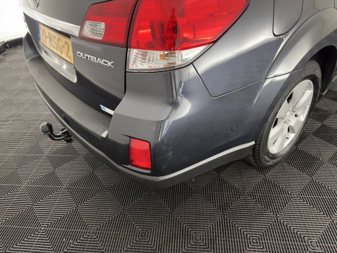 Subaru Outback 2.5i Exclusive Aut. *PANO | LEATHER | XENON | CAMERA | NAVI-FULLMAP | HEATED-COMFORTSEATS | SHIFTPADDLES | PRIVACYGLASS | ECC | PDC | CRUISE | 17''ALU | TOWBAR*