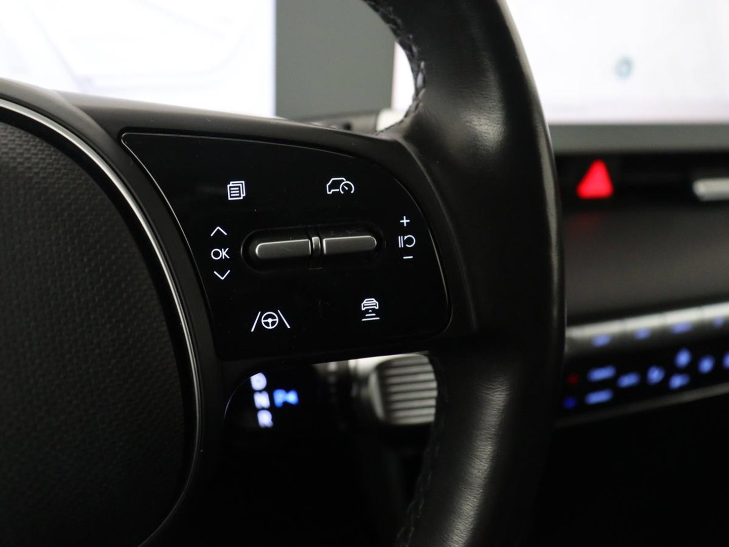Hyundai IONIQ 5 Connect+ AWD 73kWh | Trekhaak | Leder | Head-up | Stuur/stoel verwarming | Adaptive cruise | Camera | Park assist | Carplay | Bose sound |