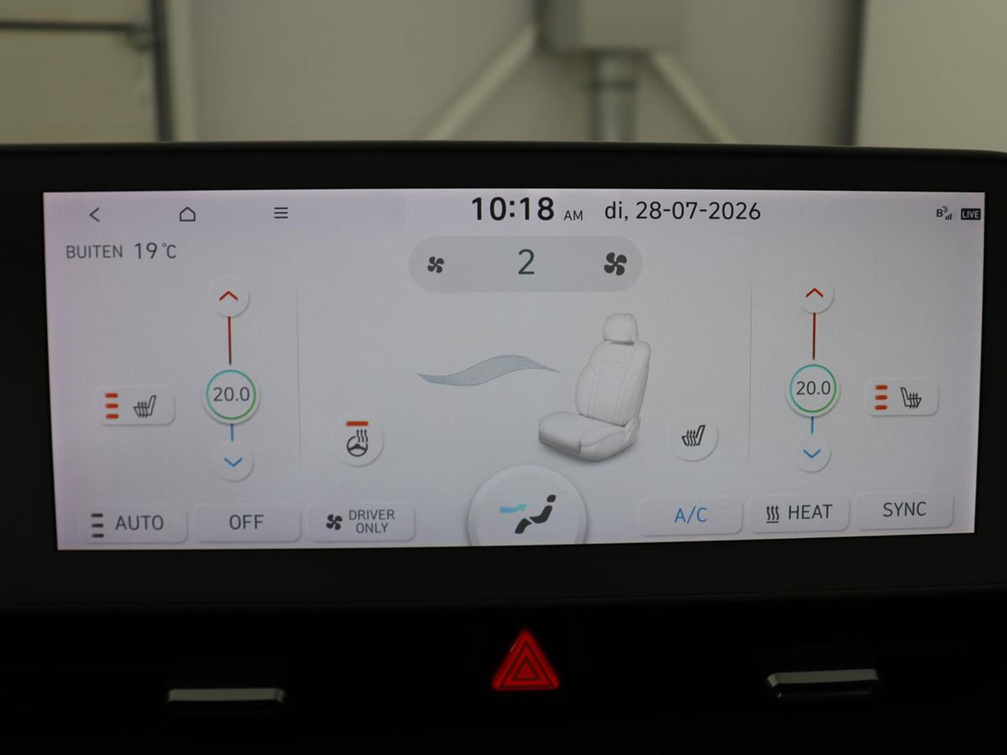 Hyundai IONIQ 5 Connect+ AWD 73kWh | Trekhaak | Leder | Head-up | Stuur/stoel verwarming | Adaptive cruise | Camera | Park assist | Carplay | Bose sound |