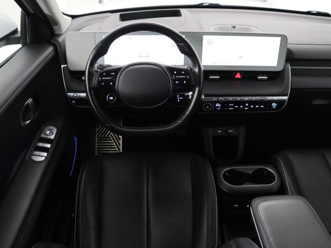 Hyundai IONIQ 5 Connect+ AWD 73kWh | Trekhaak | Leder | Head-up | Stuur/stoel verwarming | Adaptive cruise | Camera | Park assist | Carplay | Bose sound |