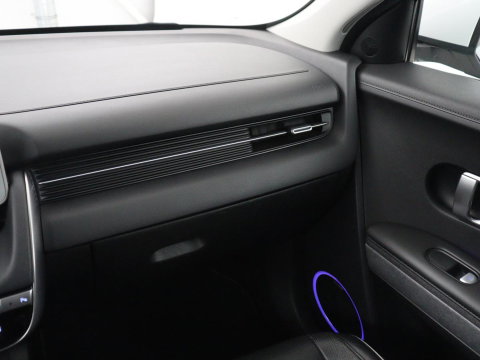 Hyundai IONIQ 5 Connect+ AWD 73kWh | Trekhaak | Leder | Head-up | Stuur/stoel verwarming | Adaptive cruise | Camera | Park assist | Carplay | Bose sound |