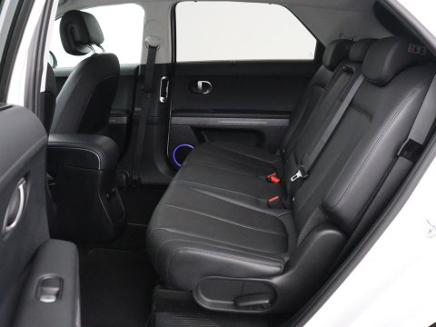 Hyundai IONIQ 5 Connect+ AWD 73kWh | Trekhaak | Leder | Head-up | Stuur/stoel verwarming | Adaptive cruise | Camera | Park assist | Carplay | Bose sound |