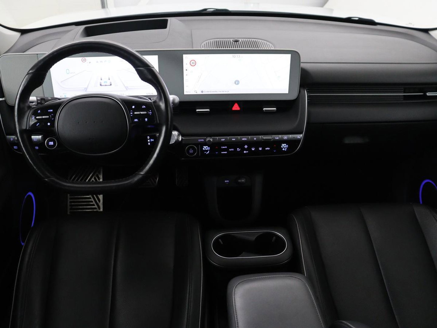Hyundai IONIQ 5 Connect+ AWD 73kWh | Trekhaak | Leder | Head-up | Stuur/stoel verwarming | Adaptive cruise | Camera | Park assist | Carplay | Bose sound |