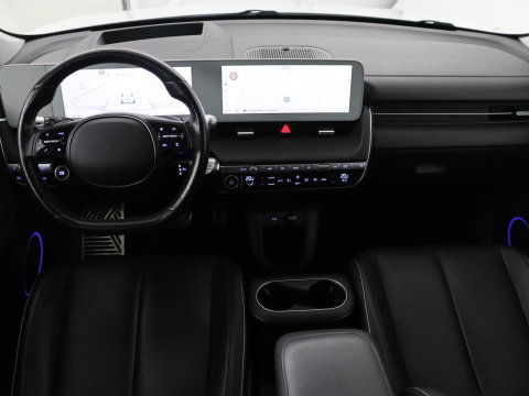 Hyundai IONIQ 5 Connect+ AWD 73kWh | Trekhaak | Leder | Head-up | Stuur/stoel verwarming | Adaptive cruise | Camera | Park assist | Carplay | Bose sound |