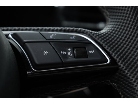 Audi A3 Sportback 40 TFSI e S edition | Matrix LED | Apple CarPlay | Adapt. Cruise | Keyless | Camera | 18'' | Navi |