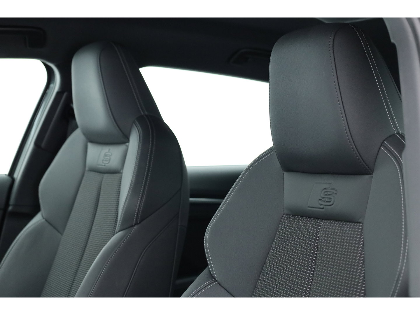 Audi A3 Sportback 40 TFSI e S edition | Matrix LED | Apple CarPlay | Adapt. Cruise | Keyless | Camera | 18'' | Navi |