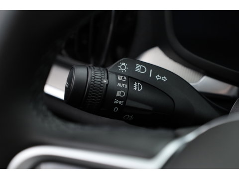 Volvo V60 2.0 T6 Plug-in hybrid AWD Plus Dark | Pano | HUD | Memory Seats | 360cam | 19'' | Leder | Bliss | Pilot Assist | H&K Audio
