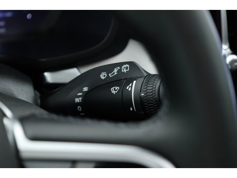 Volvo V60 2.0 T6 Plug-in hybrid AWD Plus Dark | Pano | HUD | Memory Seats | 360cam | 19'' | Leder | Bliss | Pilot Assist | H&K Audio