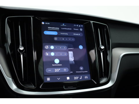 Volvo V60 2.0 T6 Plug-in hybrid AWD Plus Dark | Pano | HUD | Memory Seats | 360cam | 19'' | Leder | Bliss | Pilot Assist | H&K Audio