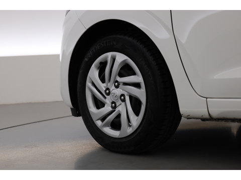 Hyundai i10 1.0 Comfort 5-zits | Rijklaar!! | Cruise Control | Lane Assist | DAB | Apple CarPlay & Android Auto