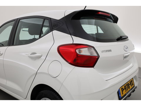 Hyundai i10 1.0 Comfort 5-zits | Rijklaar!! | Cruise Control | Lane Assist | DAB | Apple CarPlay & Android Auto